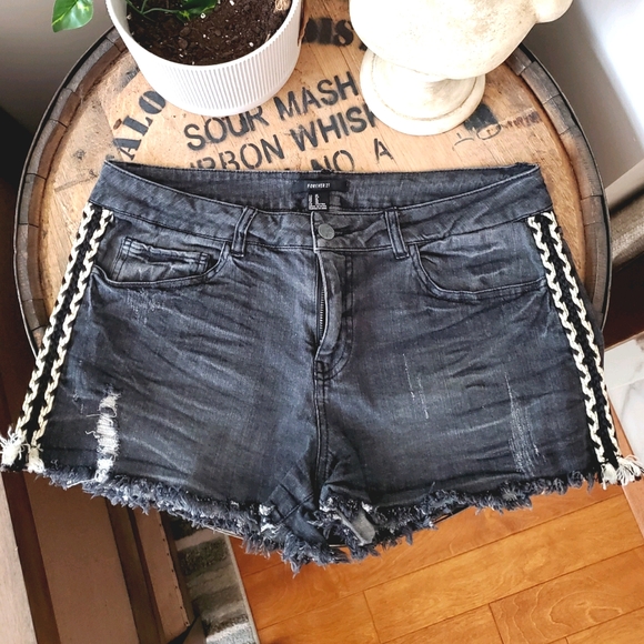 🏜Boho Stitch Denim Shorts 😍 - Picture 4 of 13
